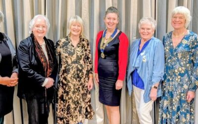 National Council of Women new President Ann Davison paid tribute to outgoing President Jilly Rogers at our Autumn meeting